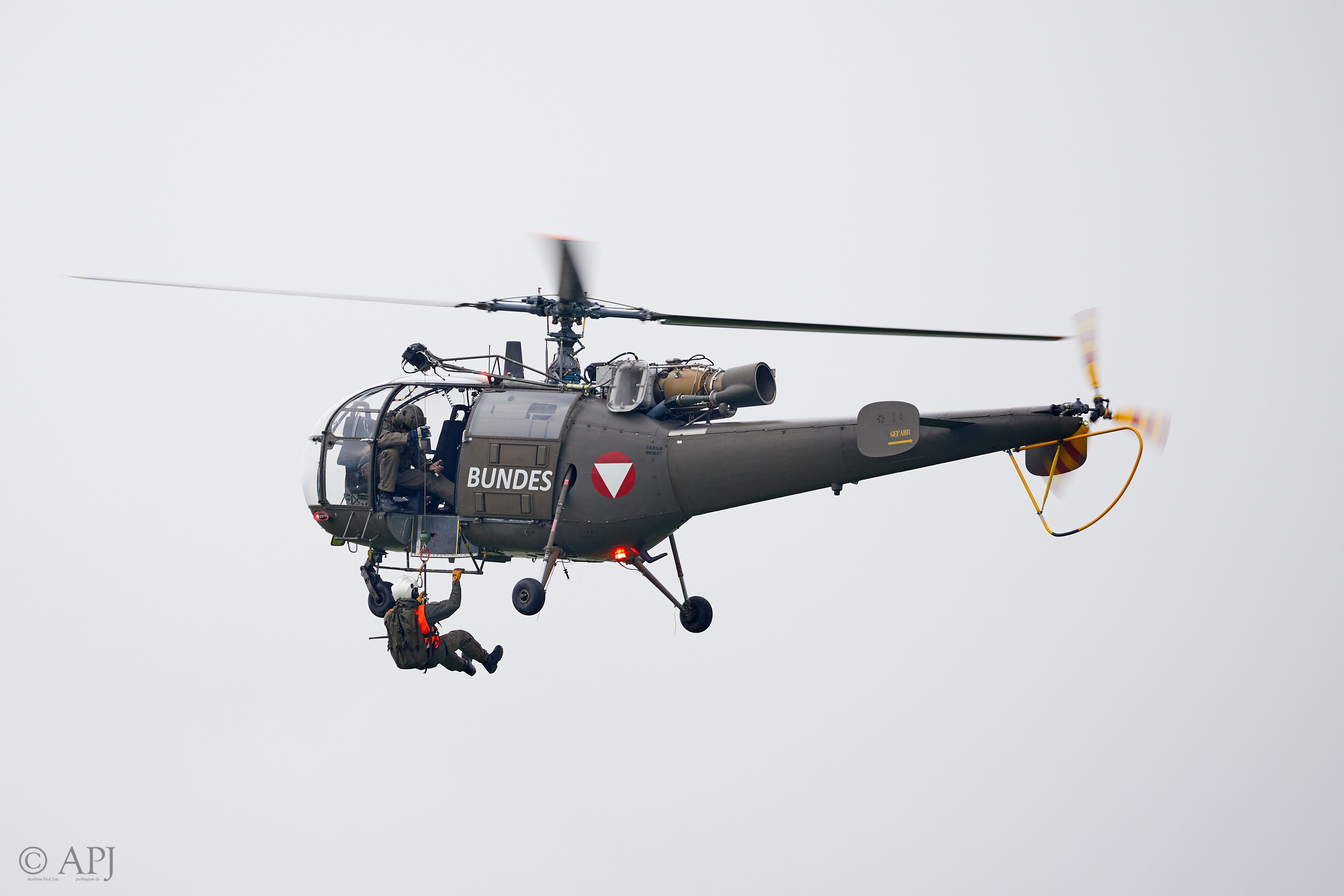 3436 APJ 9911 Airpower 2019