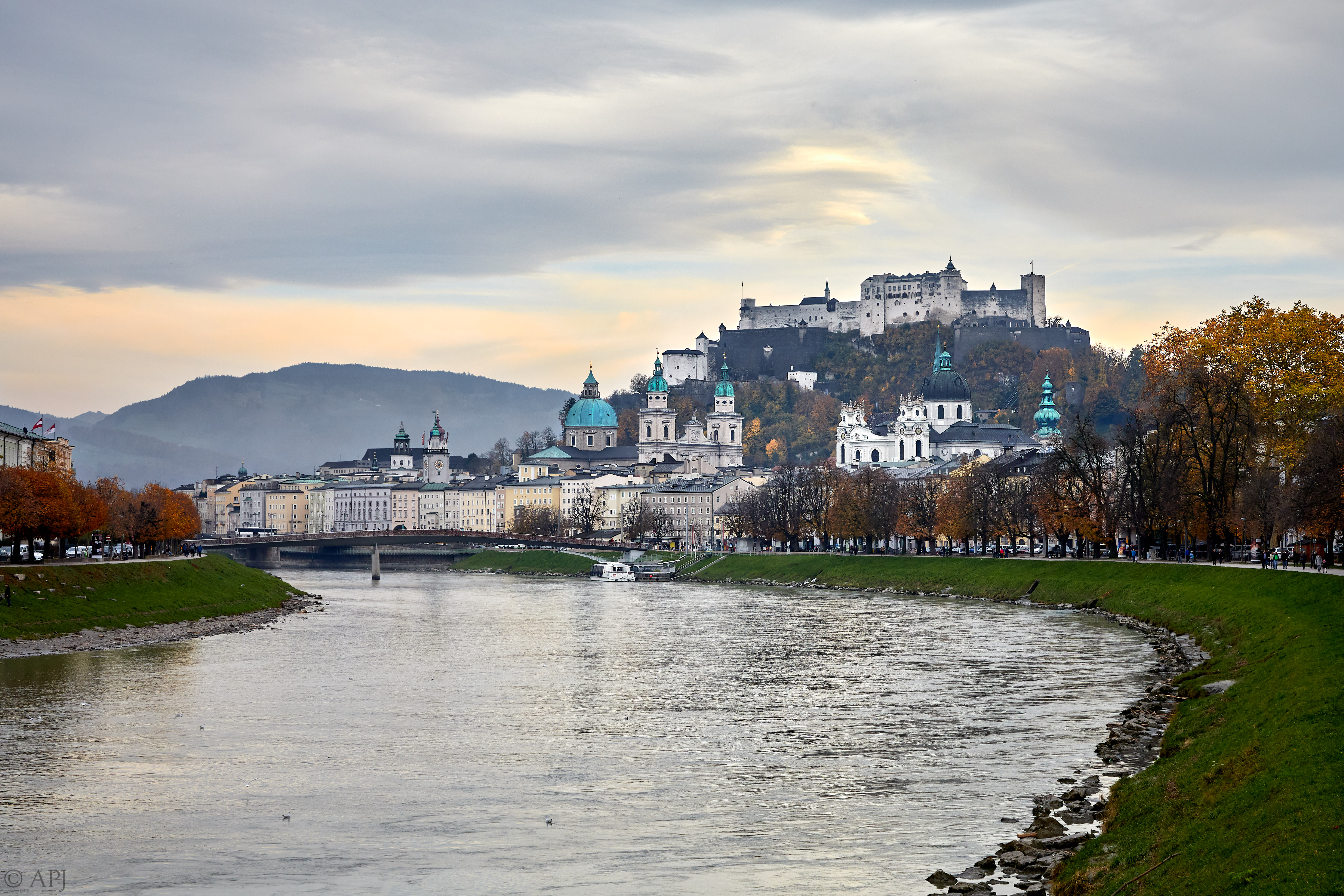 239 90  073053000741 APJ 3694