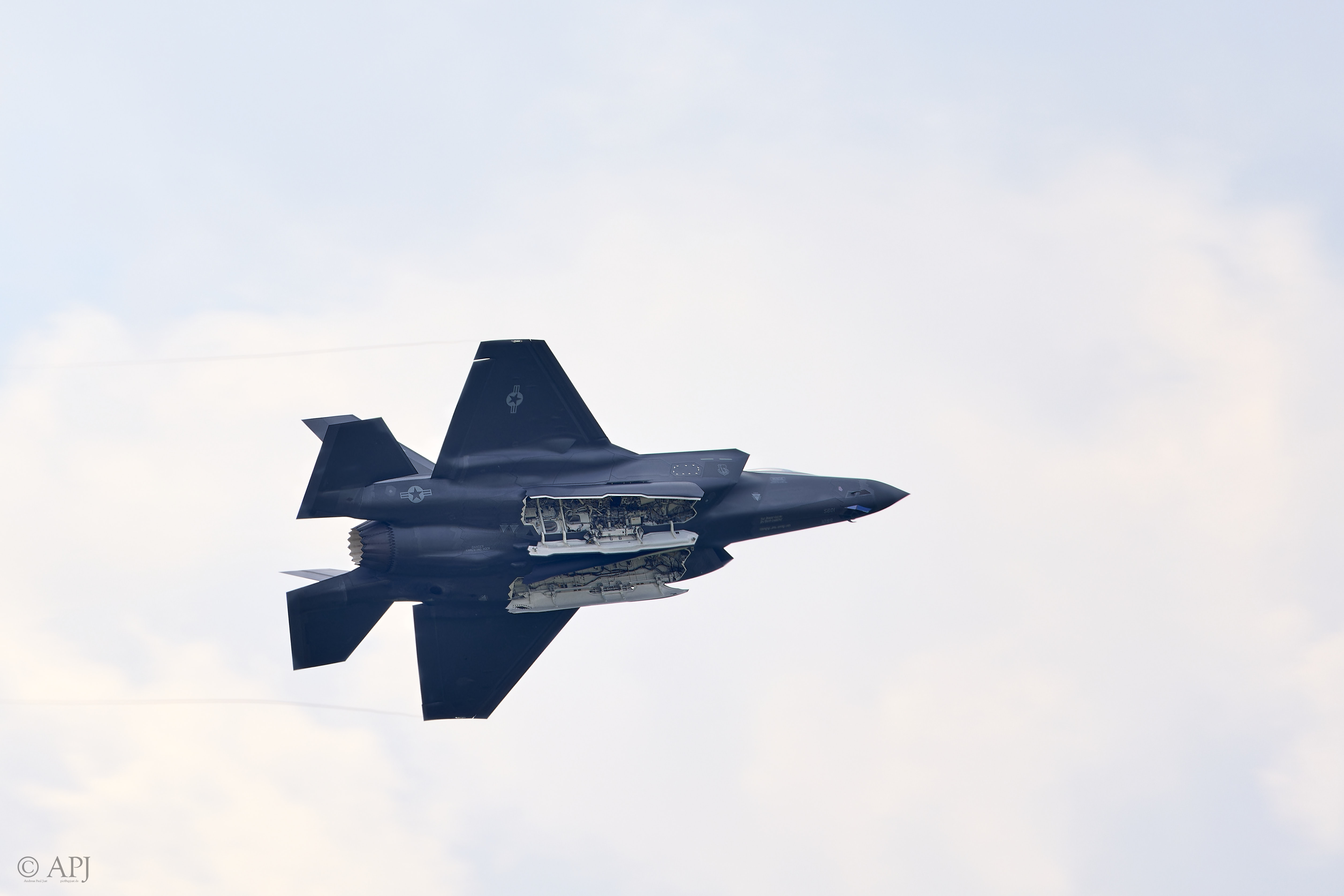 262 APJ A7A0046 CR3  DX3