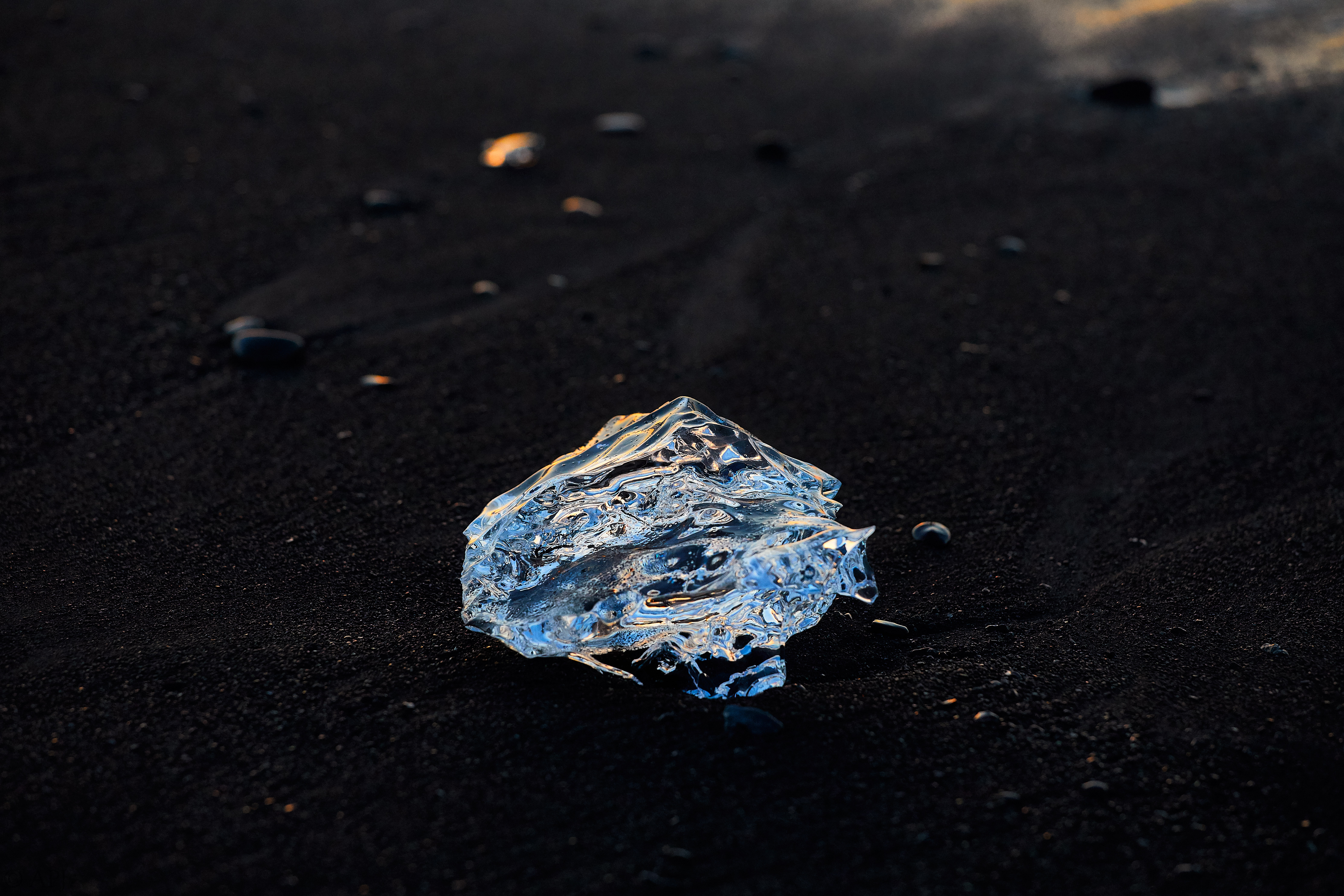 1187  073053000741 APJ 5524