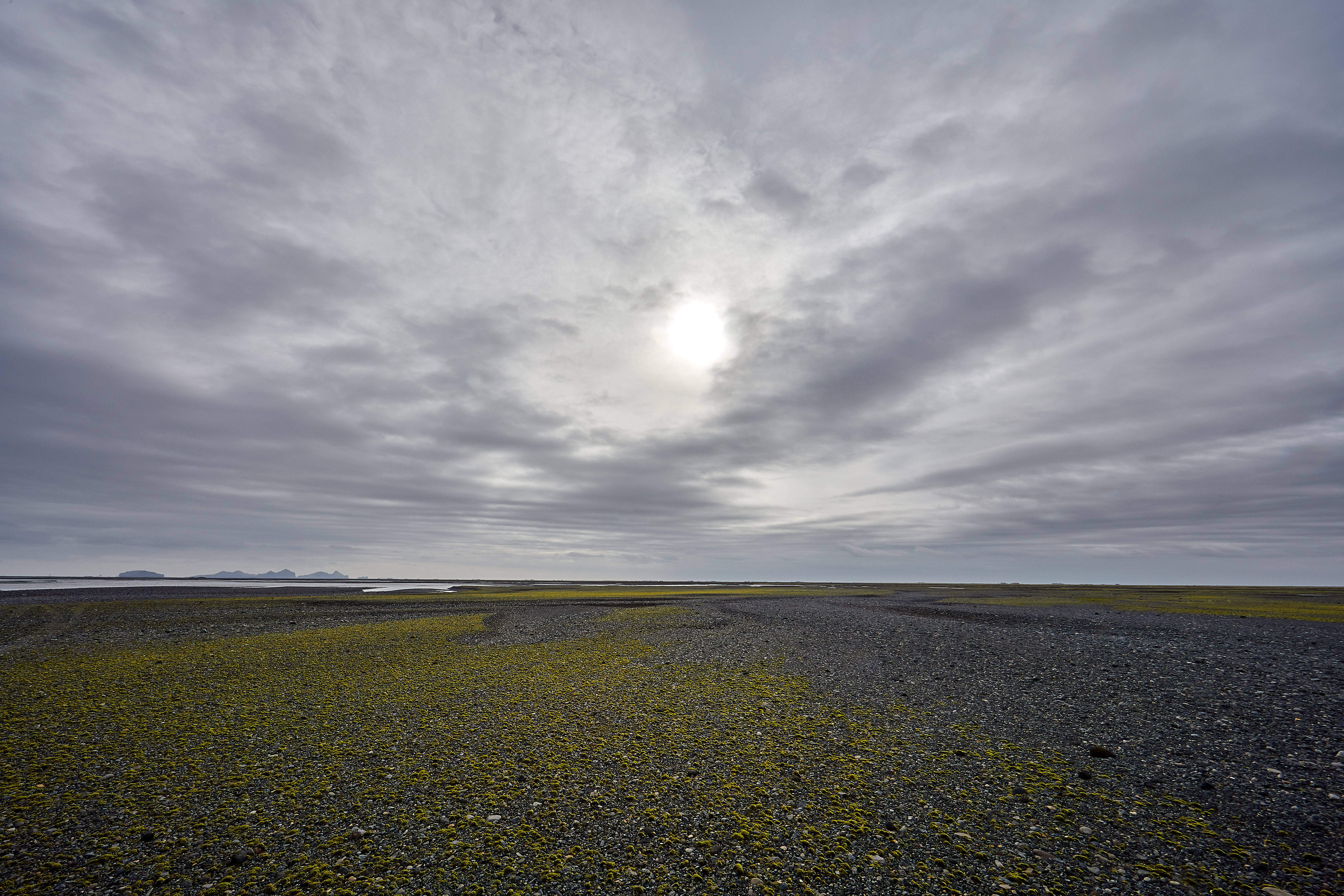 646  073053000741 APJ 4982